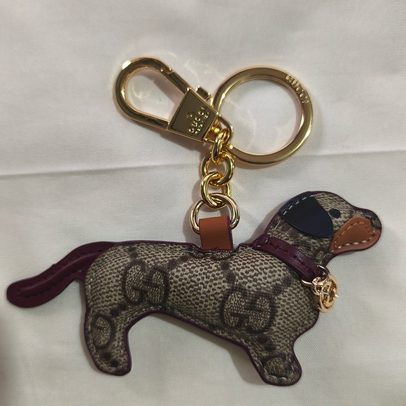 GUCCI Brown Dachshund Keychain - Picture 2 of 8